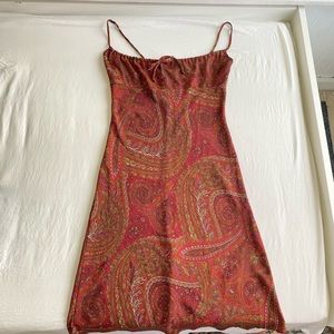 Vintage Garage Midi Dress with Pattern and Adjustable Chest Straps